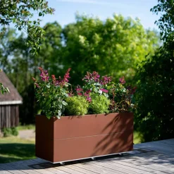 BEDD Planteringskrukor pu00E5 hjul